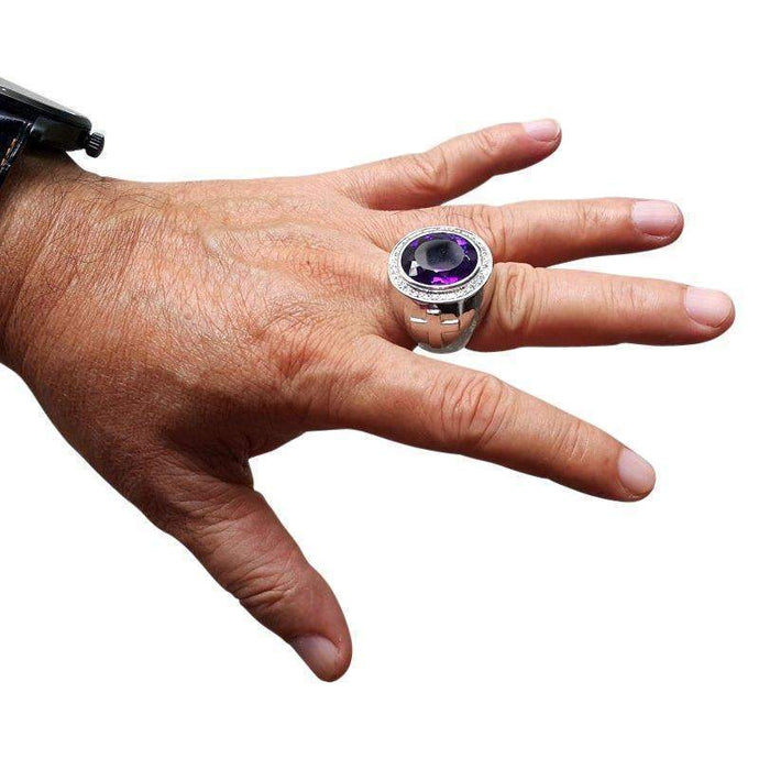 ¿Qué es el anillo de un obispo y cuál es su significado?