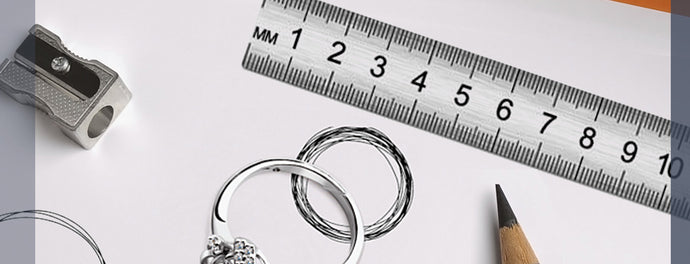 Cómo medir los tamaños de anillos